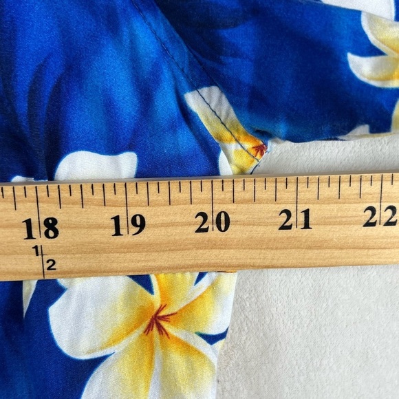 Go Barefoot Made in USA Size Medium Blue Hawaiian Fooral Print Men's Shirt - Picture 7 of 8